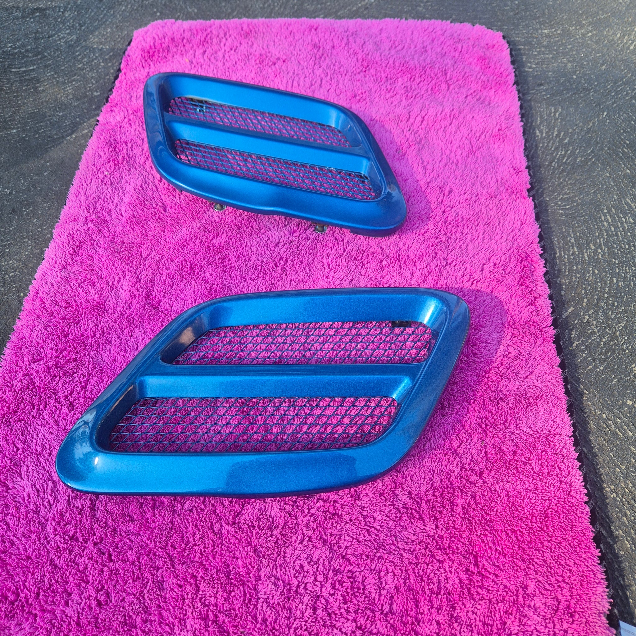 OEM Subaru 22b vents used but good condition.