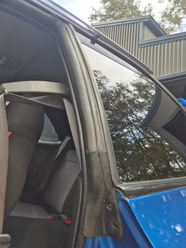 Subaru Impreza 2 door Coupe GM8 Window rubbers